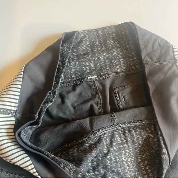 Lululemon legging grey Dharana Crop - Picture 10 of 15
